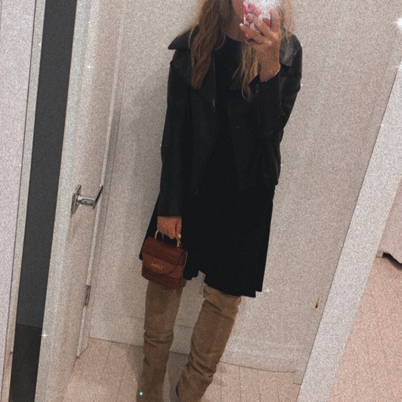 Meet your Posher, Mikki - Picture 1 of 1